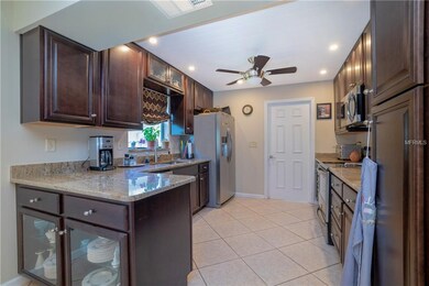 Beautiful updated Kitchen has 42