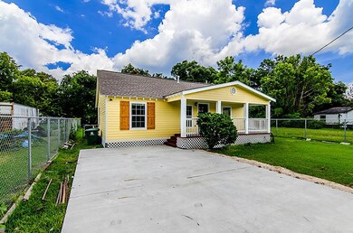 3305 Reid St, Houston, TX 77026 - photo 2