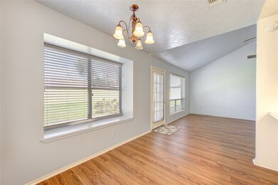 8010 Western Trail Dr, Houston, TX 77040 - photo 6