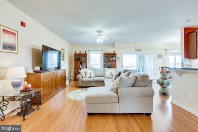 8960 Fascination Ct unit 316, Lorton, VA 22079 - photo 5