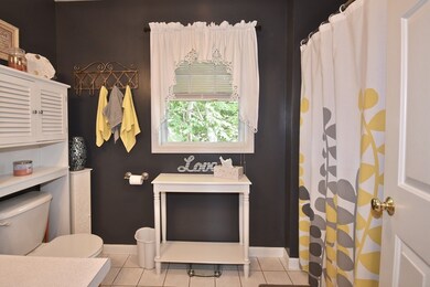 18 Terrace St, Fall River, MA 02721 - photo 4