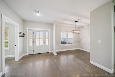 981 Elm Cir, Chouteau, OK 74337 - photo 5