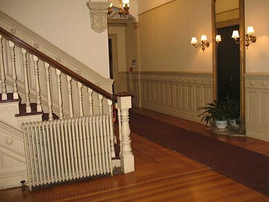 45 Ayrault St unit 4, Newport, RI 02840 - photo 4