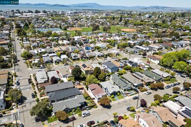 2844 Stanton St, Berkeley, CA 94702 - photo 3
