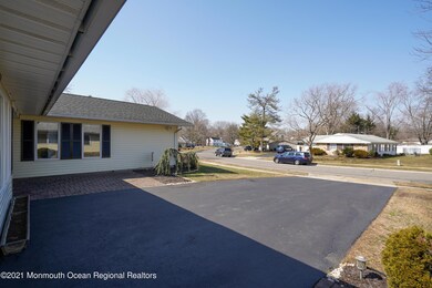 15 Deerfield Ln, Matawan, NJ 07747 - photo 5