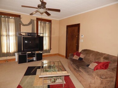 1114 E 13th St, Davenport, IA 52803 - photo 3