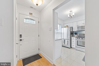 329 Surrey Ct unit 329, Sewell, NJ 08080 - photo 4