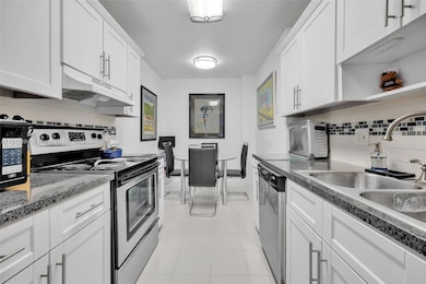 Hillcrest No 25 unit 709, Hollywood, FL 33021 - photo 4