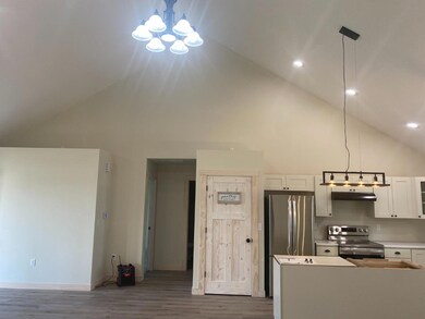 1322 W Tarkington Dr, Greensburg, IN 47240 - photo 5