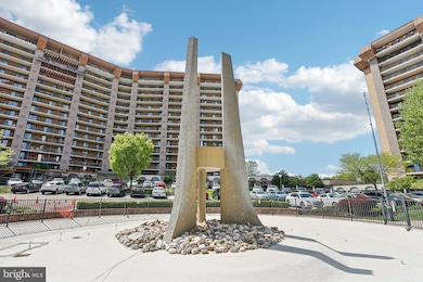 10306 Valley Forge Cir unit 306, King of Prussia, PA 19406 - photo 2