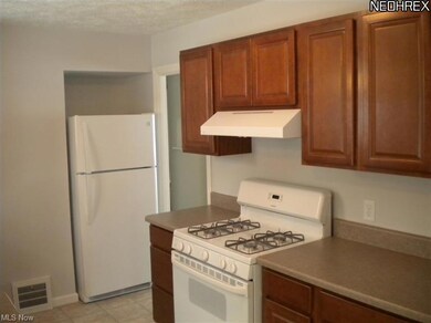 GORGEOUS UPDATED KITCHEN