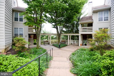 6605 Jupiter Hills Cir, Alexandria, VA 22312 - photo 7