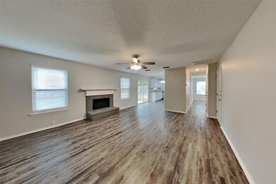 1121 Beechwood Dr, Denton, TX 76210 - photo 3