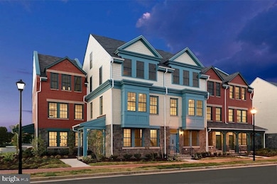 926 Slaters Ln, Alexandria, VA 22314 - photo 2