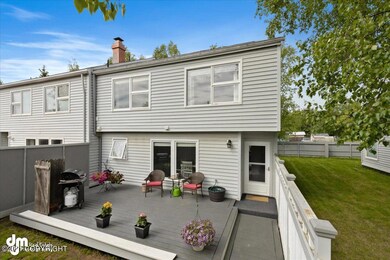 02-Exterior Front Deck 20210610-DW-8490