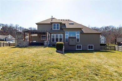 Large backyard w new fence in 2017!