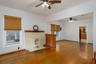 203 S 3rd St, Collins, MS 39428 - photo 2