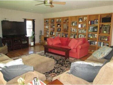 607 Blue Hills Pkwy, Milton, MA 02186 - photo 7