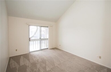 8030 Colony Ln, Lenexa, KS 66215 - photo 7