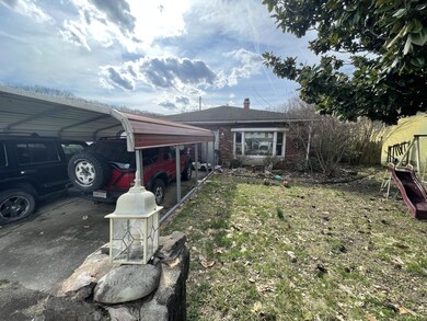 27 Branchland Ave, Branchland, WV 25506 - photo 3