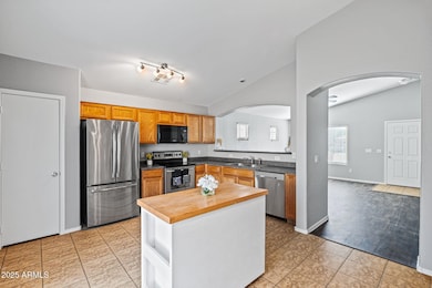 21962 W Cocopah St, Buckeye, AZ 85326 - photo 5