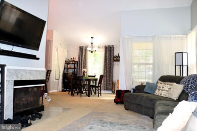 10622 Cobblestone Dr, Spotsylvania, VA 22553 - photo 2