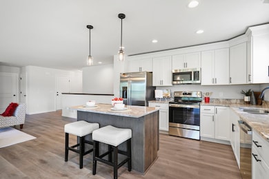 549 Prestige Ct, Edgerton, WI 53534 - photo 4