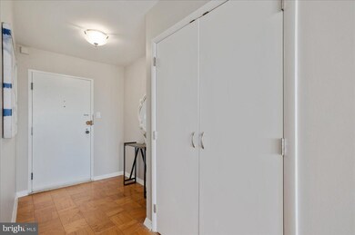 Van Ness North unit 1518, Washington, DC 20008 - photo 5