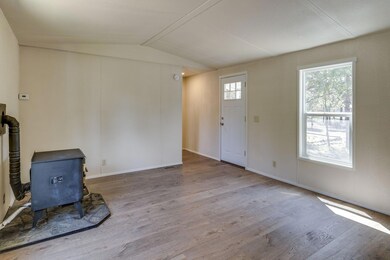 6-web-or-mls--16930 Kasserman Dr, Bend-6