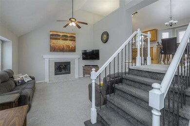 1607 Roberta Dr, Raymore, MO 64083 - photo 6