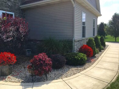 243 Countryside Ct, Valparaiso, IN 46383 - photo 2