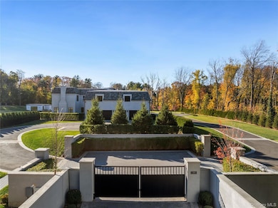 199 Lattingtown Rd, Locust Valley, NY 11560 - photo 4