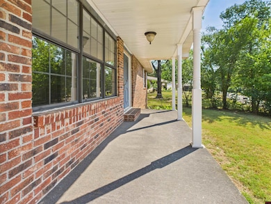 1138 Meadowcrest Dr, Mountain Home, AR 72653 - photo 2