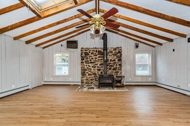 35 Bernadette St, Fitchburg, MA 01420 - photo 4