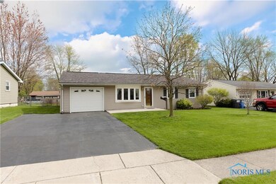 605 Charles Ave, Findlay, OH 45840 - photo 2