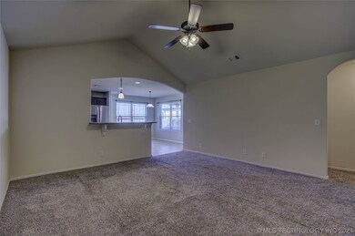 8704 S 256th East Ave, Broken Arrow, OK 74014 - photo 3