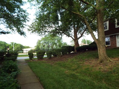 627 Simbury St unit D, Columbus, OH 43228 - photo 3