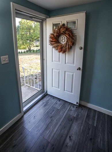 8 Rock Island Rd, Nashua, NH 03062 - photo 7