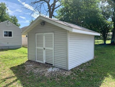 2411 S Ebright St, Muncie, IN 47302 - photo 7