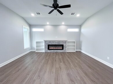 1736 N Forestview Ct, Wichita, KS 67235 - photo 5