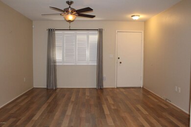 11154 W Emerald Dr, Sun City, AZ 85351 - photo 5