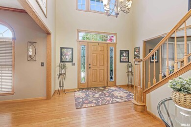 3910 Ridgewood Dr, Davenport, IA 52807 - photo 3