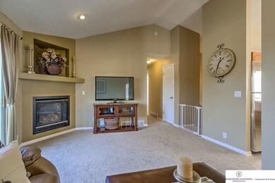 7551 Bondesson St, Omaha, NE 68122 - photo 2