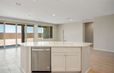 Kitchen/Living Area
