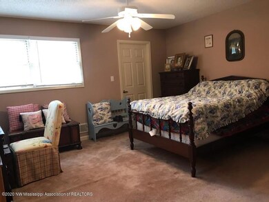 213 SYCAMORE, SENATOBIA, MS
