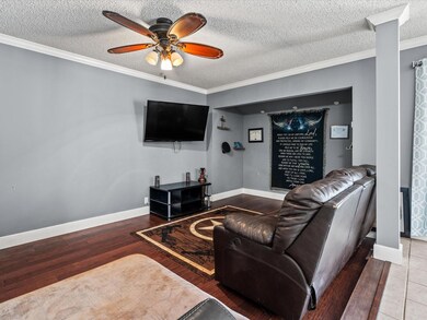 500 Arvel Cir, Azle, TX 76020 - photo 4