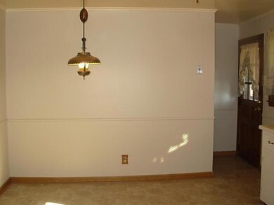 1330 Gilbert St, Columbus, OH 43206 - photo 5