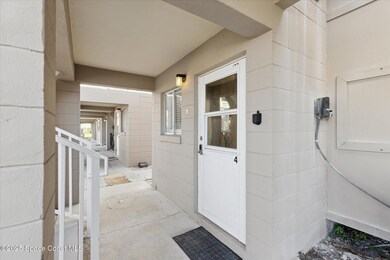 06-1-N-1st-St-#4-Cocoa-Beach-FL-32931-Wi