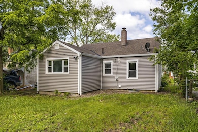 2025-5-31 2592 Grasmere Ave 009