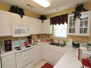 thumbnail_Kitchen 2